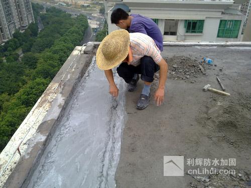 冬季<a href='http://m.izowd.com' target='_blank' title='防水施工'>防水施工</a>選材很重要 冬季<a href='http://m.izowd.com' target='_blank' title='防水施工'>防水施工</a>選材很重要